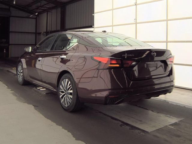 Used 2023 Nissan Altima 2.5 SV FWD image 8