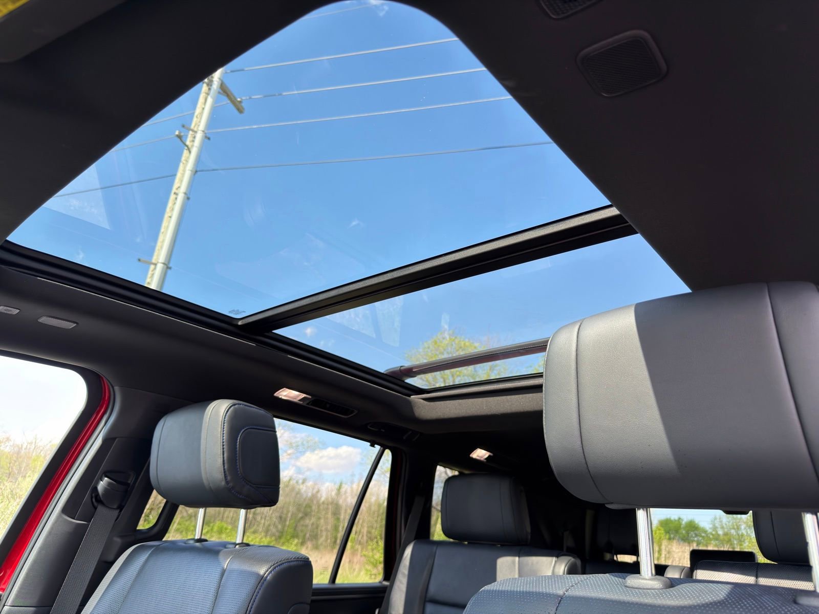 Used 2025 Toyota Sequoia Platinum AWD/4WD image 20