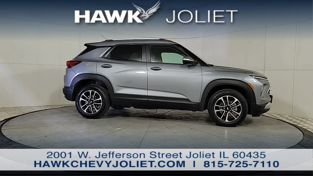 Used 2025 Chevrolet TrailBlazer LT AWD/4WD image 8