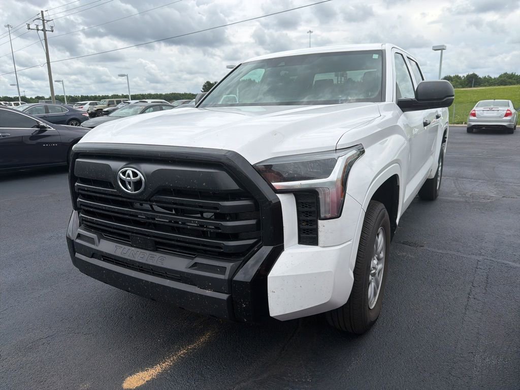 Used 2025 Toyota Tundra SR w/ SR Tow Package AWD/4WD video 1