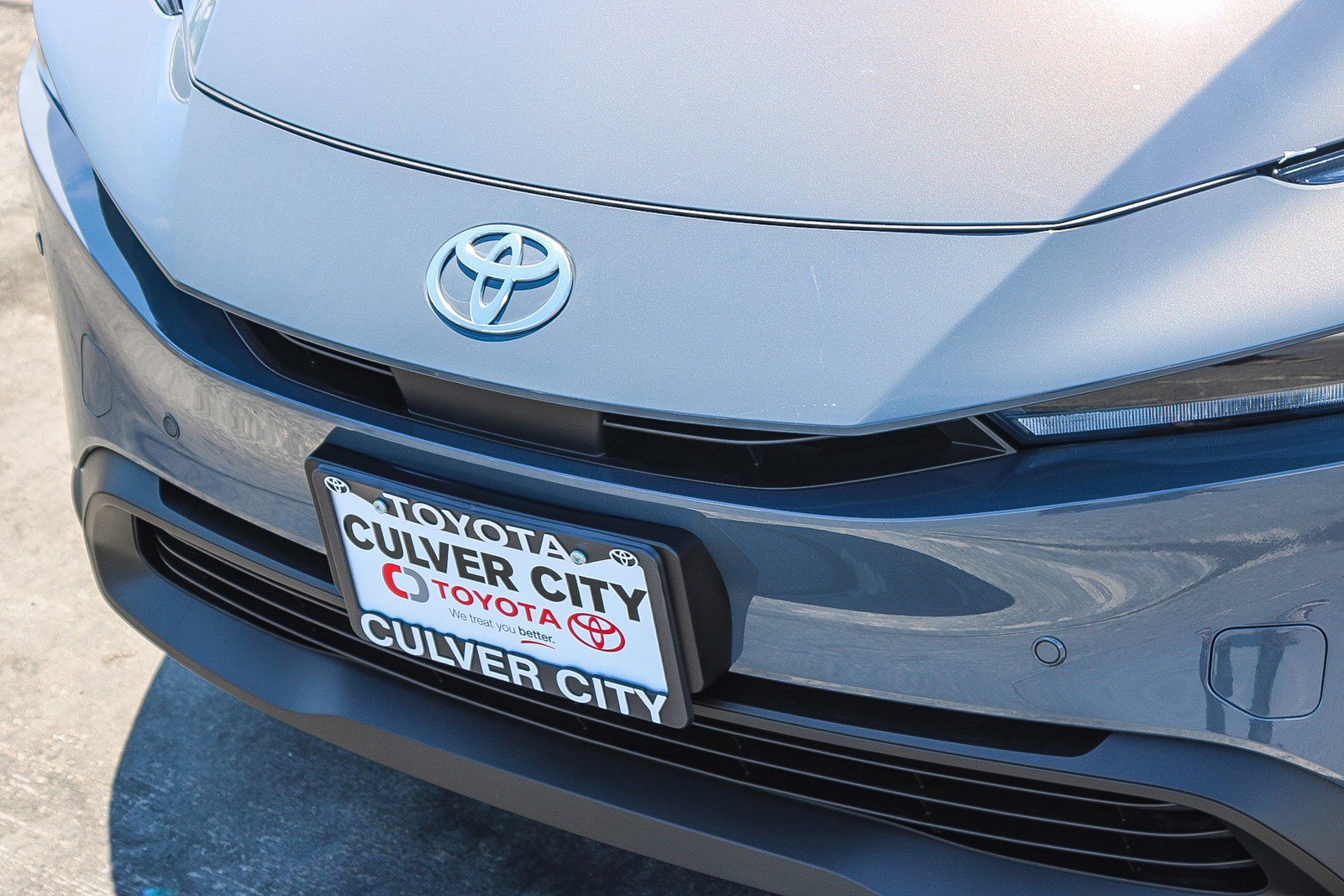 New 2026 Toyota Prius LE FWD image 6