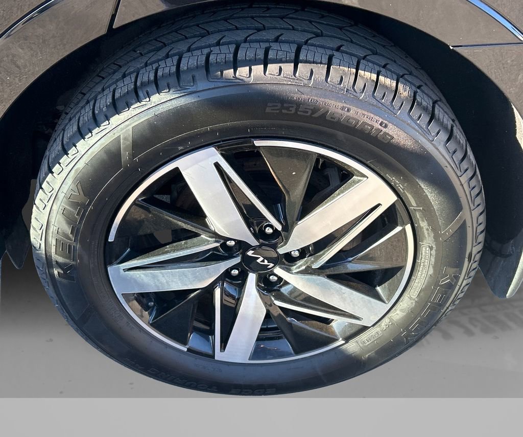 Used 2022 Kia Sorento S w/ Panoramic Sunroof Package image 13