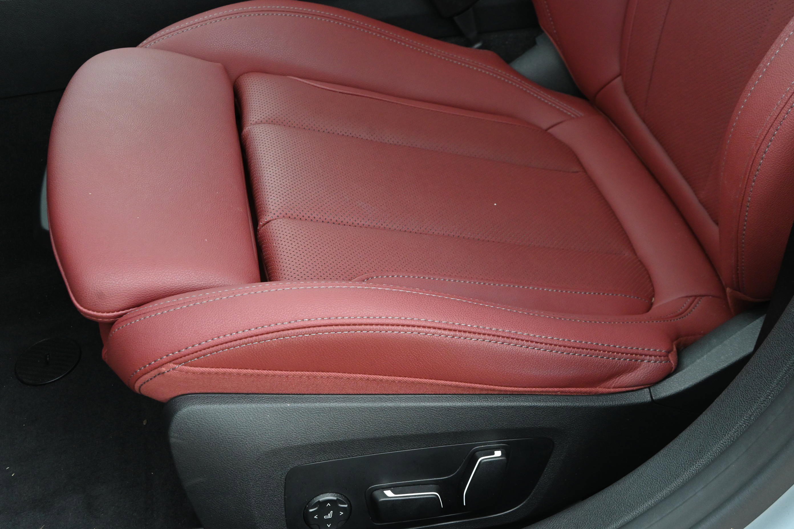 Certified 2025 BMW M440i image 29