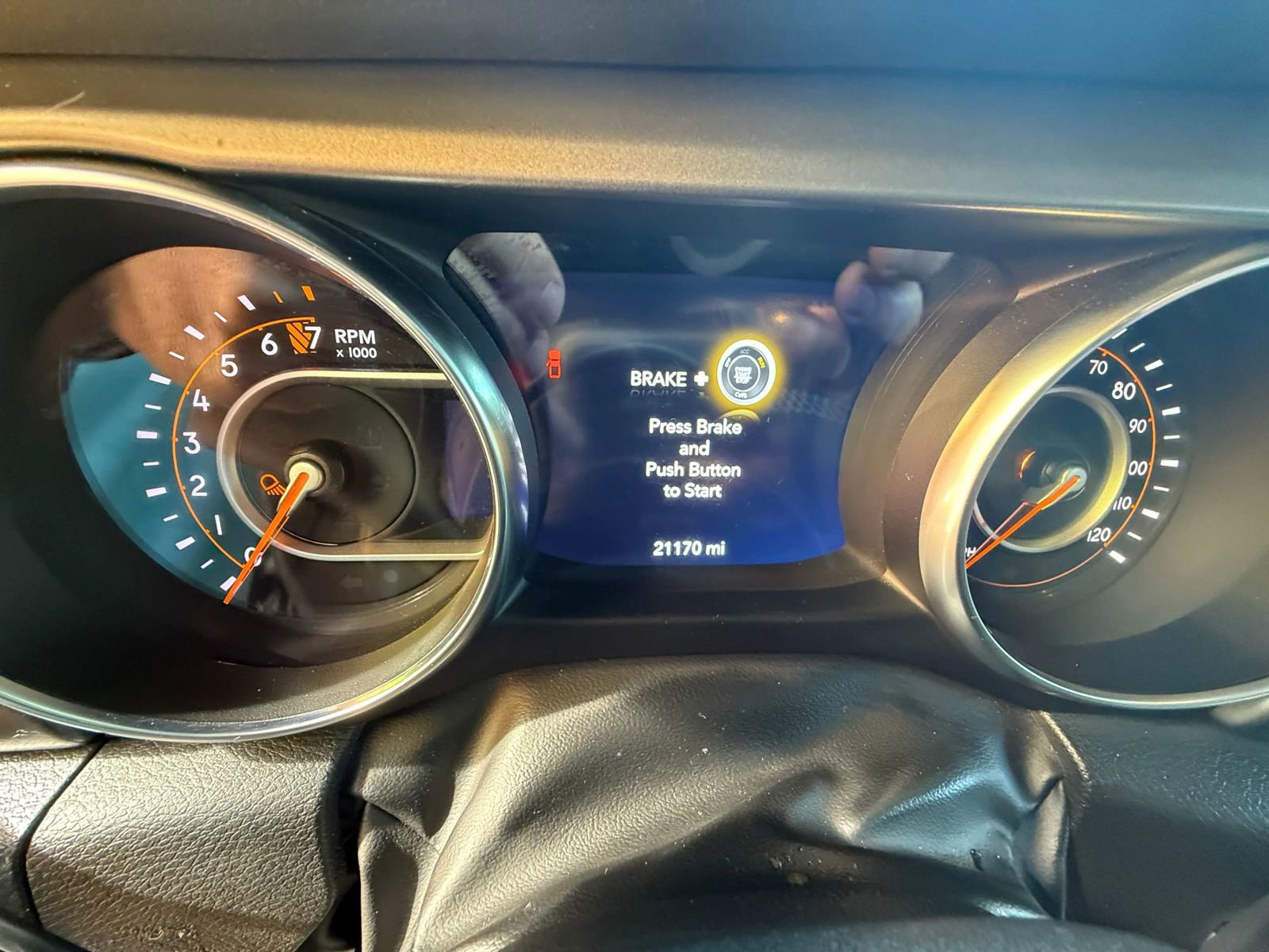 Used 2023 Jeep Gladiator Sport image 18