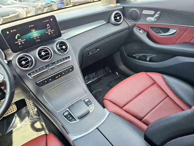 Used 2022 Mercedes-Benz GLC 300 4MATIC image 32