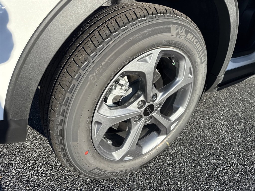 New 2026 Ford Escape ST-Line w/ Tech Pack #1 image 18