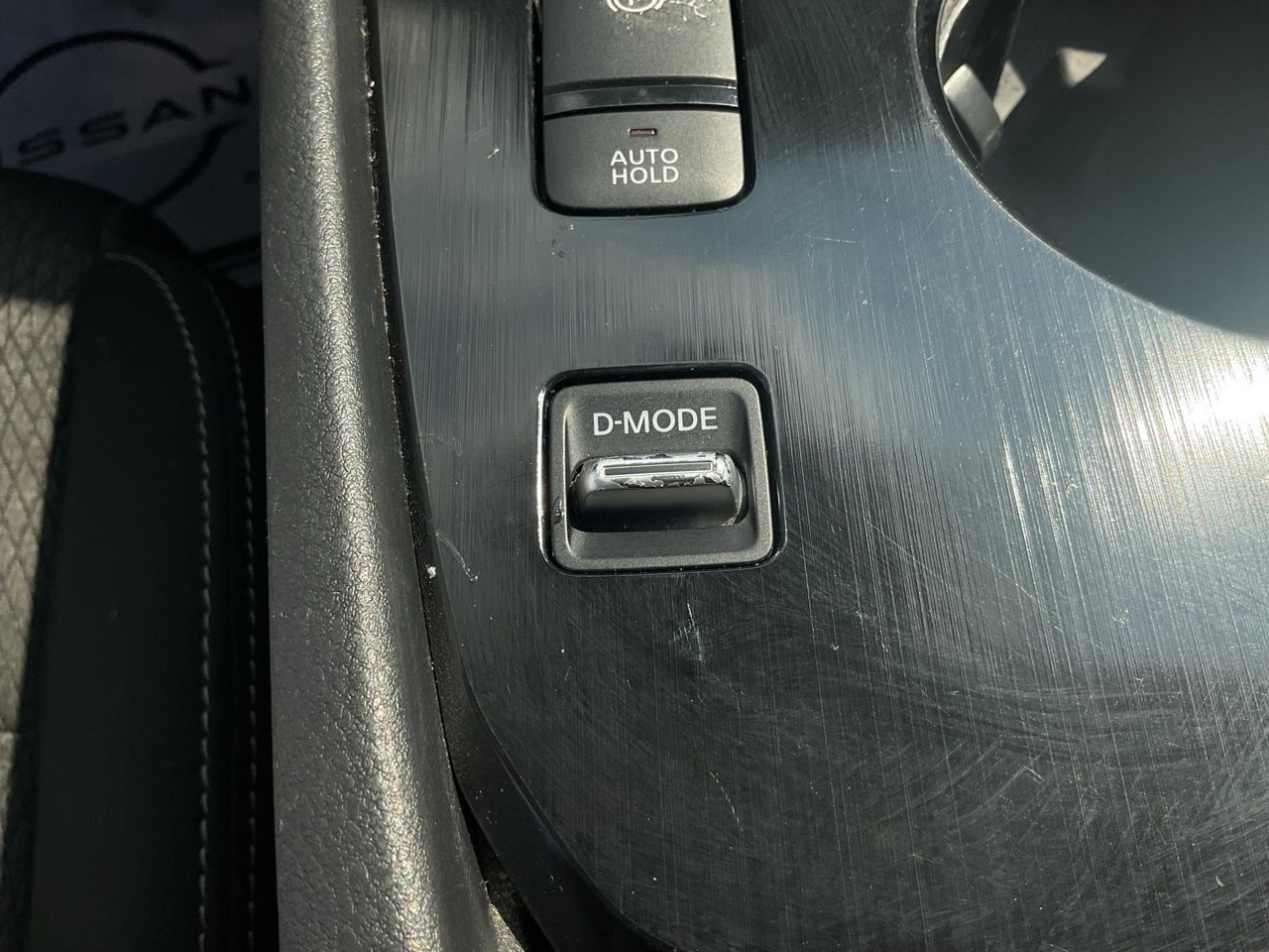 Used 2025 Nissan Rogue SV FWD image 22