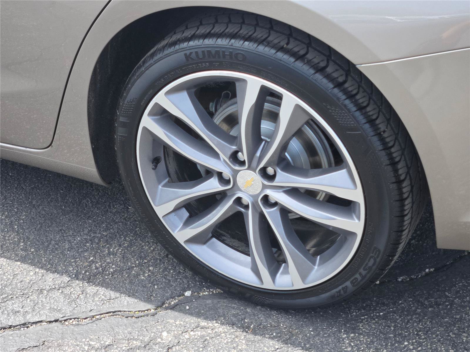 Used 2023 Chevrolet Malibu LT w/ Driver Confidence Package FWD image 18