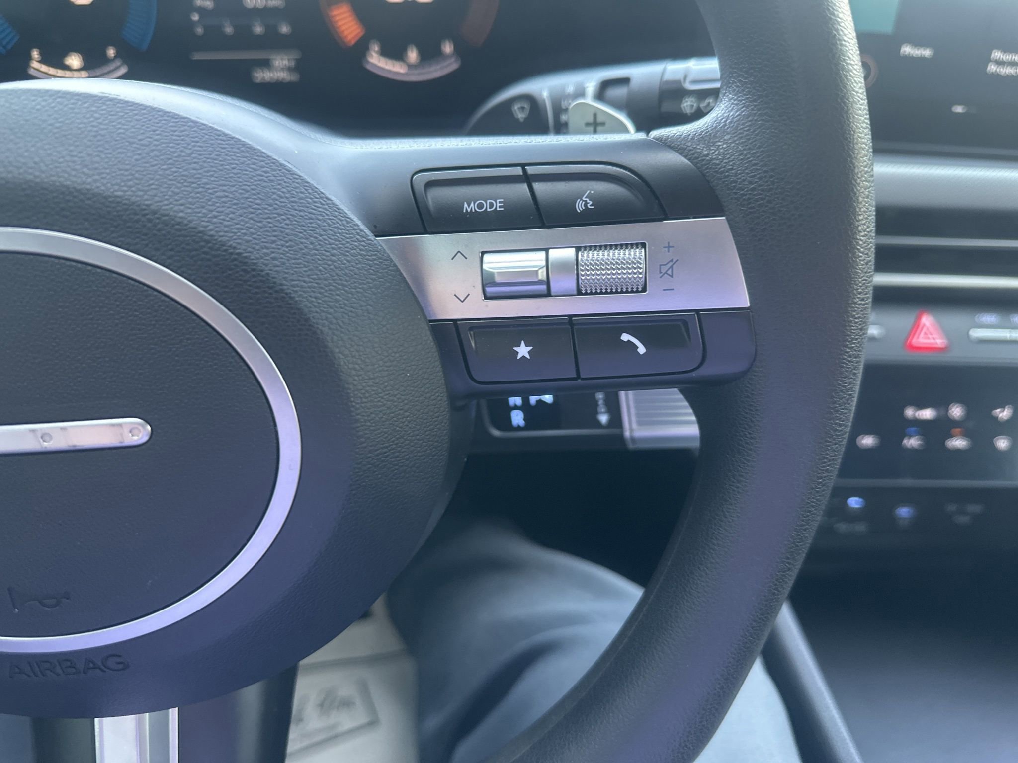 Used 2025 Hyundai Sonata SEL FWD image 21