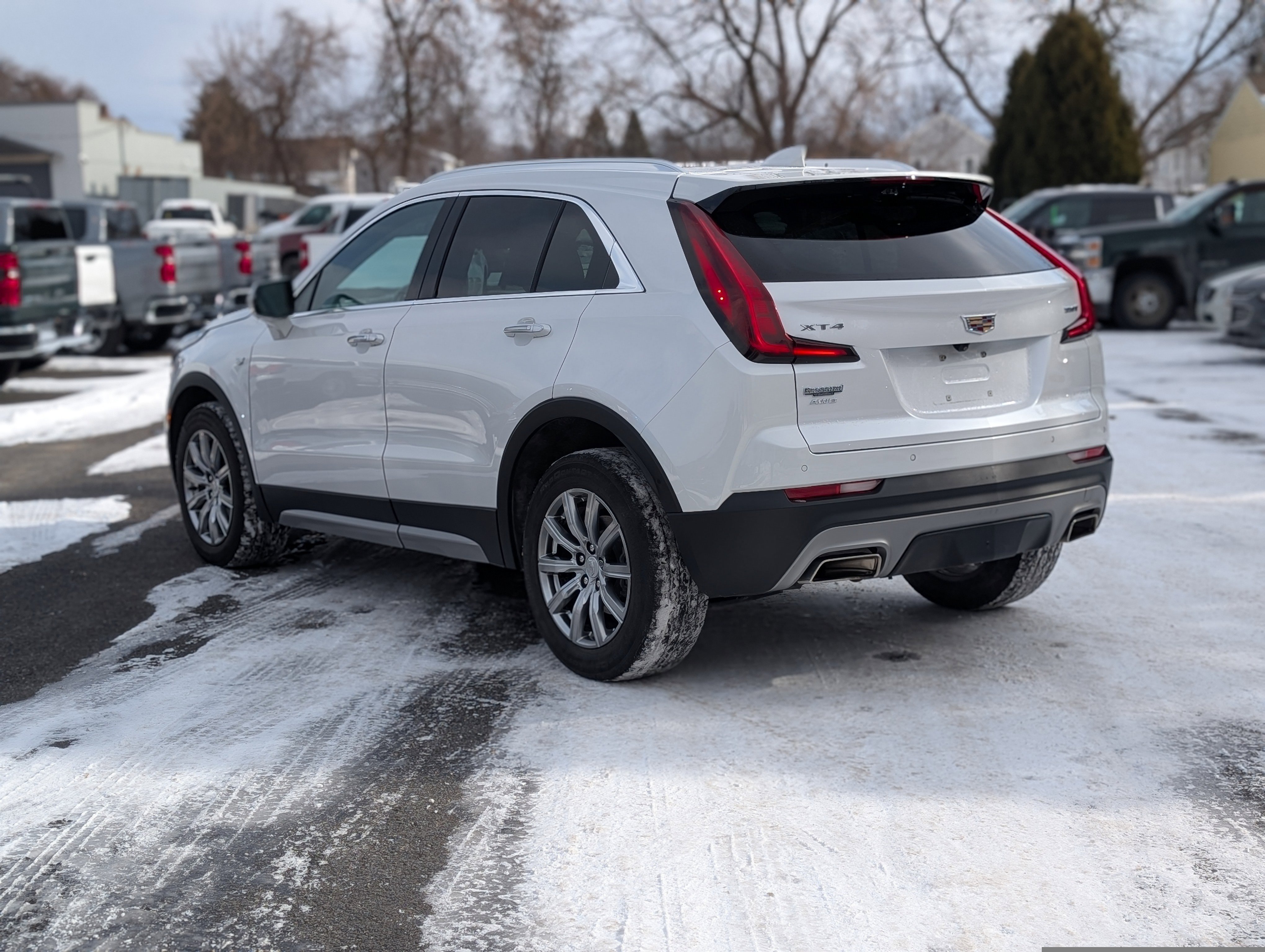 Used 2022 Cadillac XT4 Premium Luxury w/ Sun And Sound Package image 12