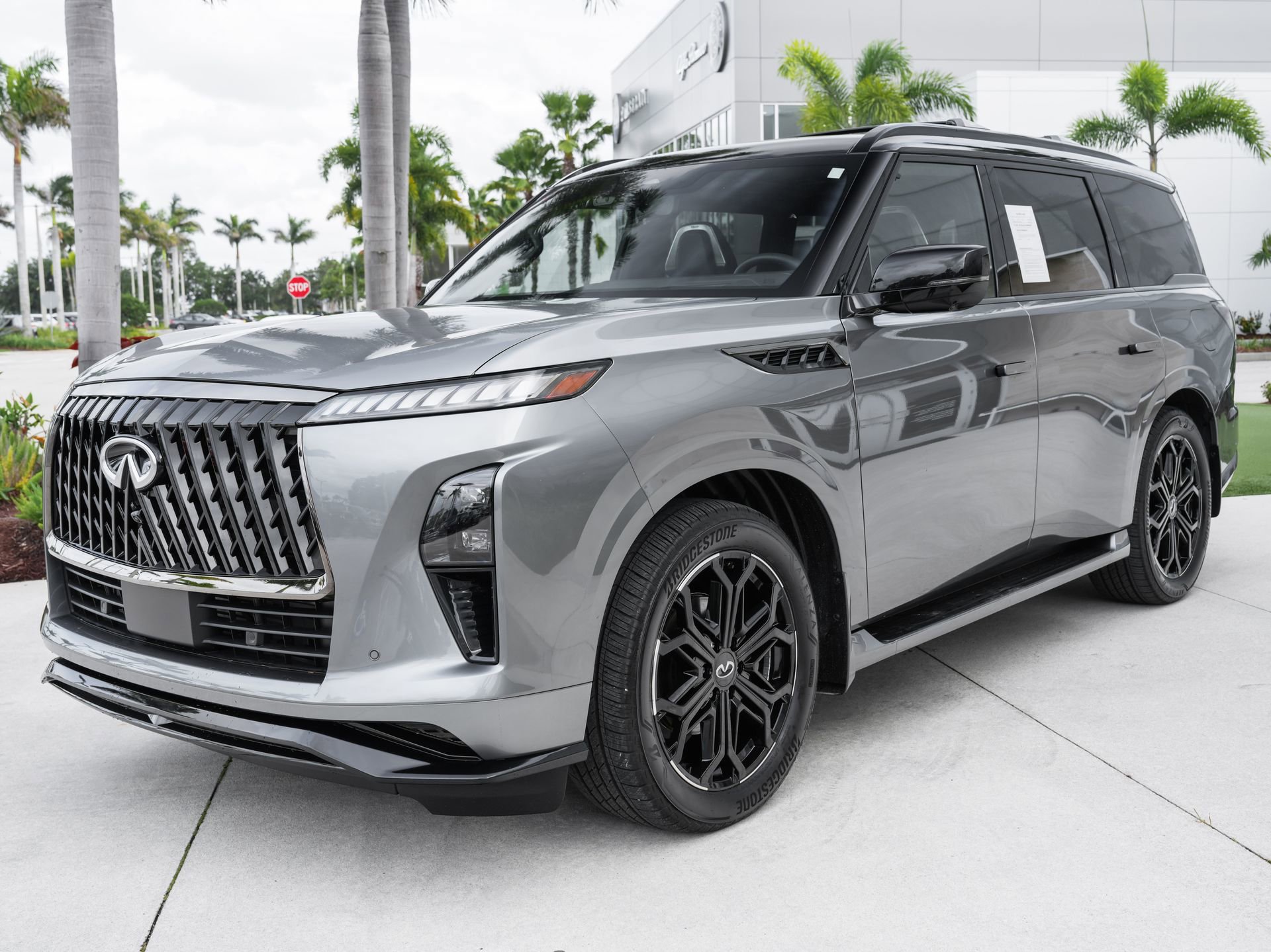 Certified 2026 INFINITI QX80 4WD w/ Sport Exterior Package image 6