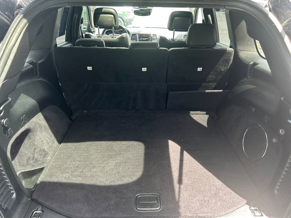 Used 2018 Jeep Grand Cherokee Summit w/ Platinum Series Group AWD/4WD image 30