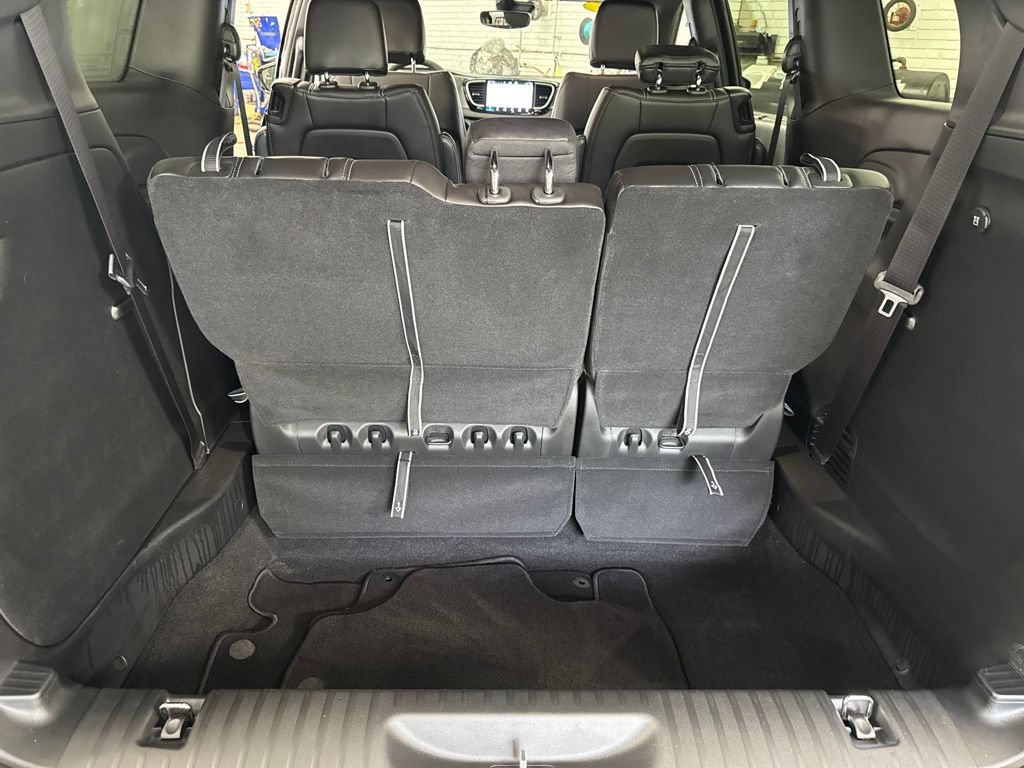 Used 2026 Chrysler Pacifica Select FWD image 15
