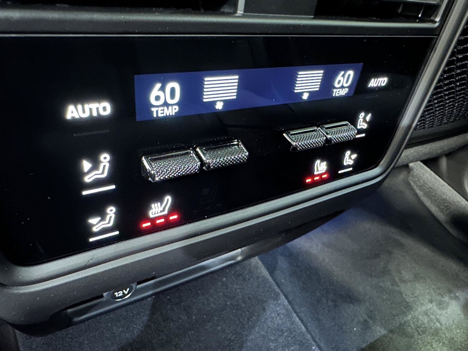 New 2026 Porsche Cayenne GTS AWD/4WD image 38