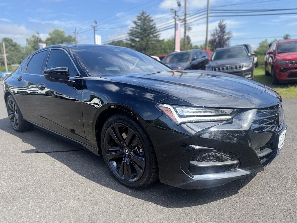 Used 2025 Acura TLX w/ Technology Package FWD image 2