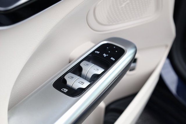 Used 2023 Mercedes-Benz C 300 4MATIC Sedan image 15