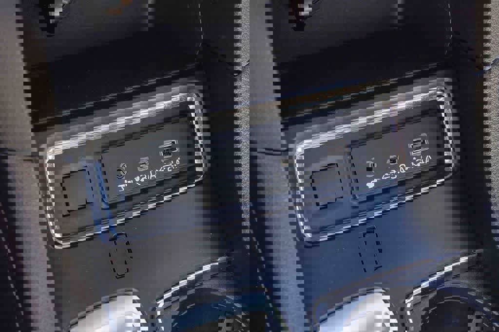 Used 2023 Subaru Ascent Premium w/ Convenience Package image 20