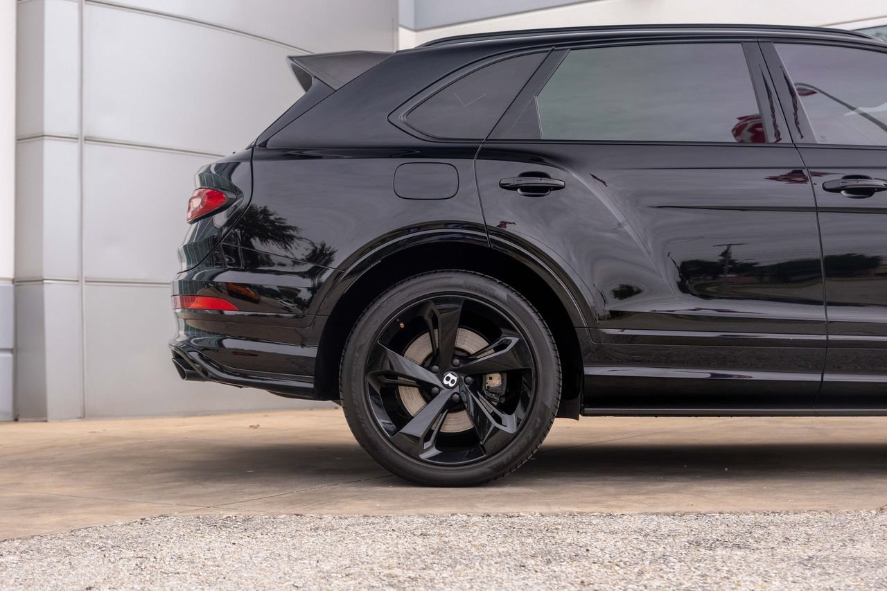 Certified 2024 Bentley Bentayga AWD/4WD image 13