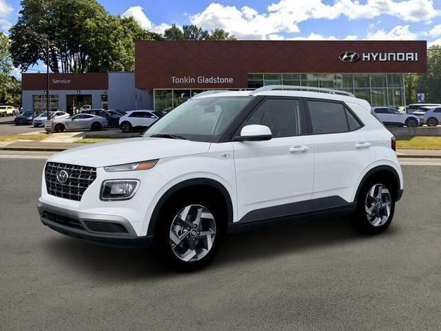 New 2026 Hyundai Venue SEL FWD image 2