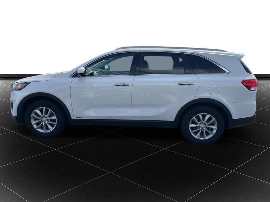 Used 2017 Kia Sorento LX w/ LX Convenience Package AWD/4WD image 2