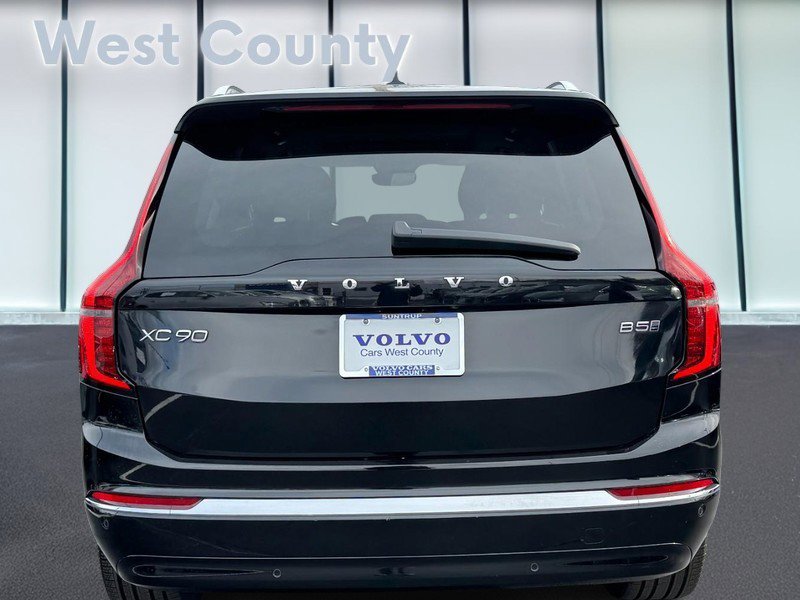 Certified 2025 Volvo XC90 B5 Plus image 6