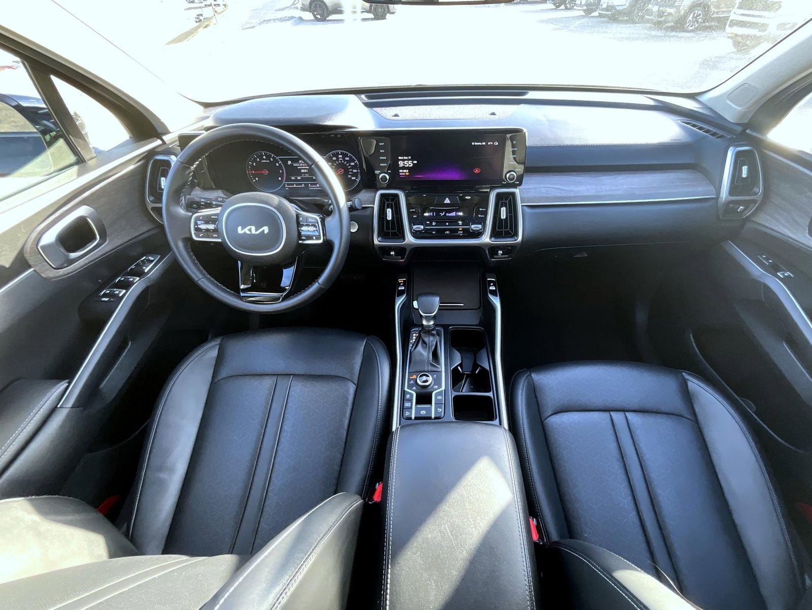 Used 2023 Kia Sorento X-Line EX image 12