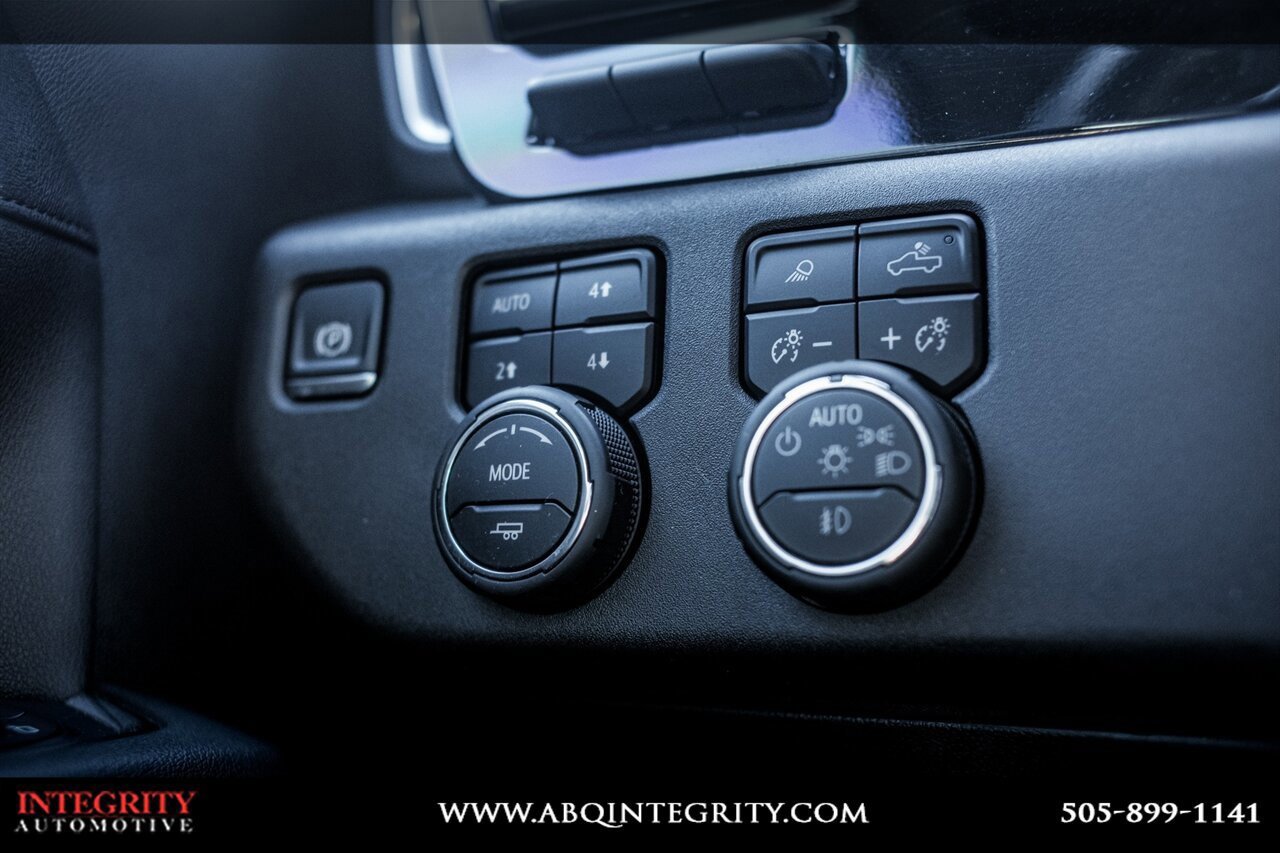 Used 2024 Chevrolet Silverado 2500 High Country w/ High Country Premium Package image 19