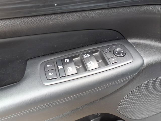 Used 2020 Jeep Grand Cherokee Altitude image 12