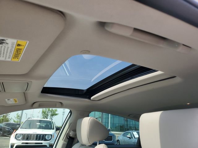 Used 2018 Honda Accord Touring image 19