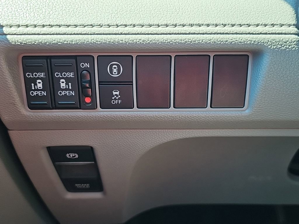 Used 2023 Honda Odyssey EX image 11