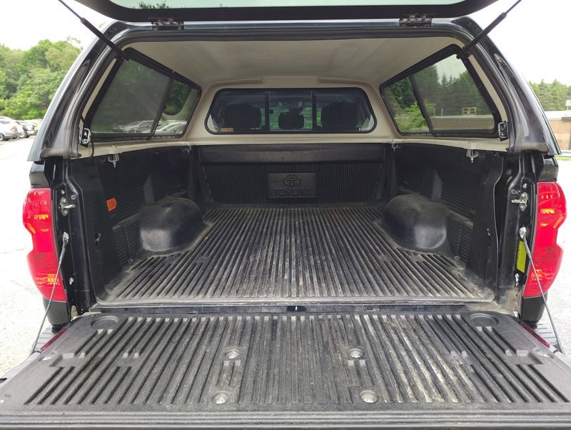 Used 2018 Toyota Tundra SR5 AWD/4WD image 15