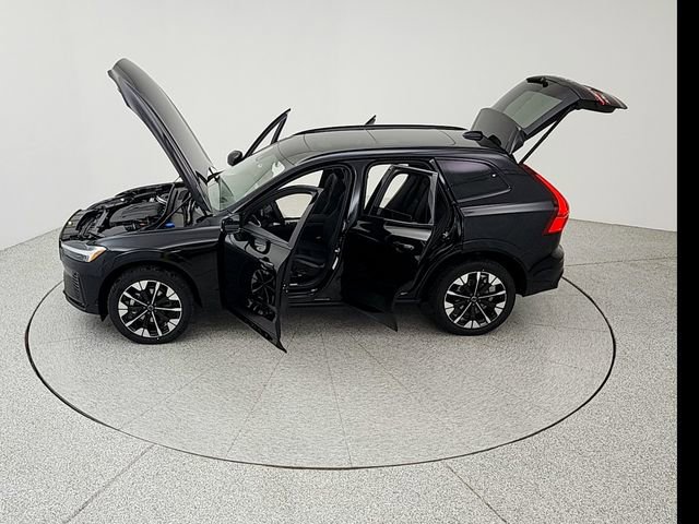 New 2026 Volvo XC60 B5 Ultra w/ Climate Package image 16