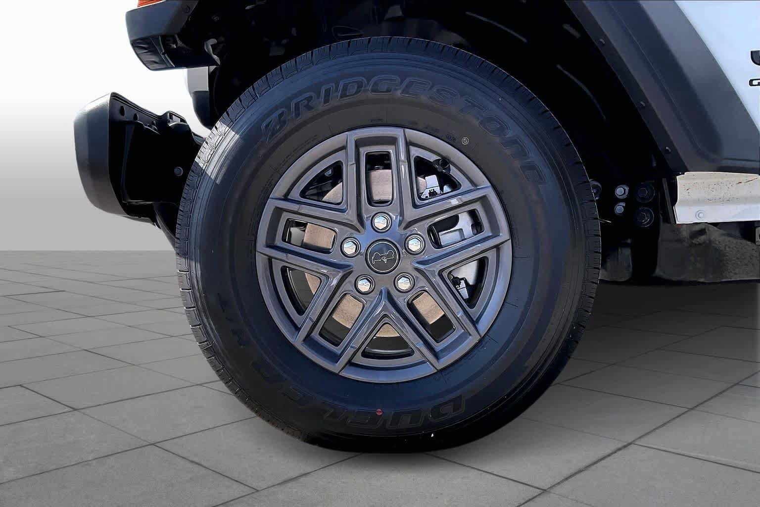 New 2026 Jeep Gladiator Sport AWD/4WD image 8