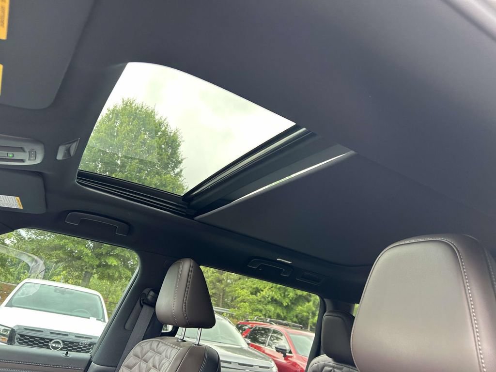 New 2026 Nissan Armada Platinum AWD/4WD image 18