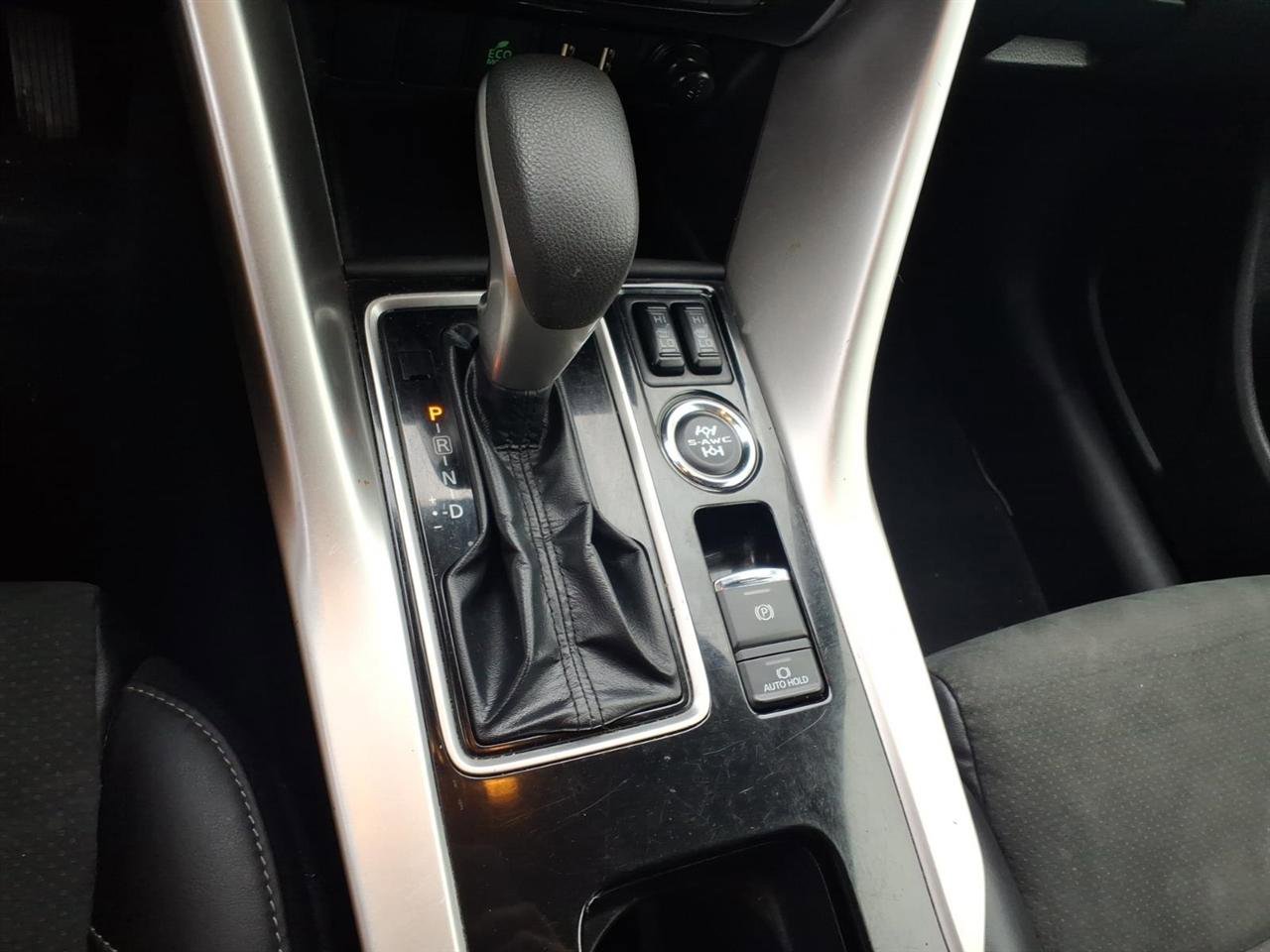 Used 2024 Mitsubishi Eclipse Cross SE image 13