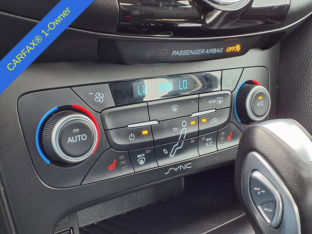 Used 2018 Ford Focus Titanium w/ Titanium Technology Package image 27