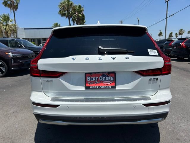 New 2026 Volvo V60 B5 Cross Country Ultra w/ Protection Package Premier AWD/4WD image 6