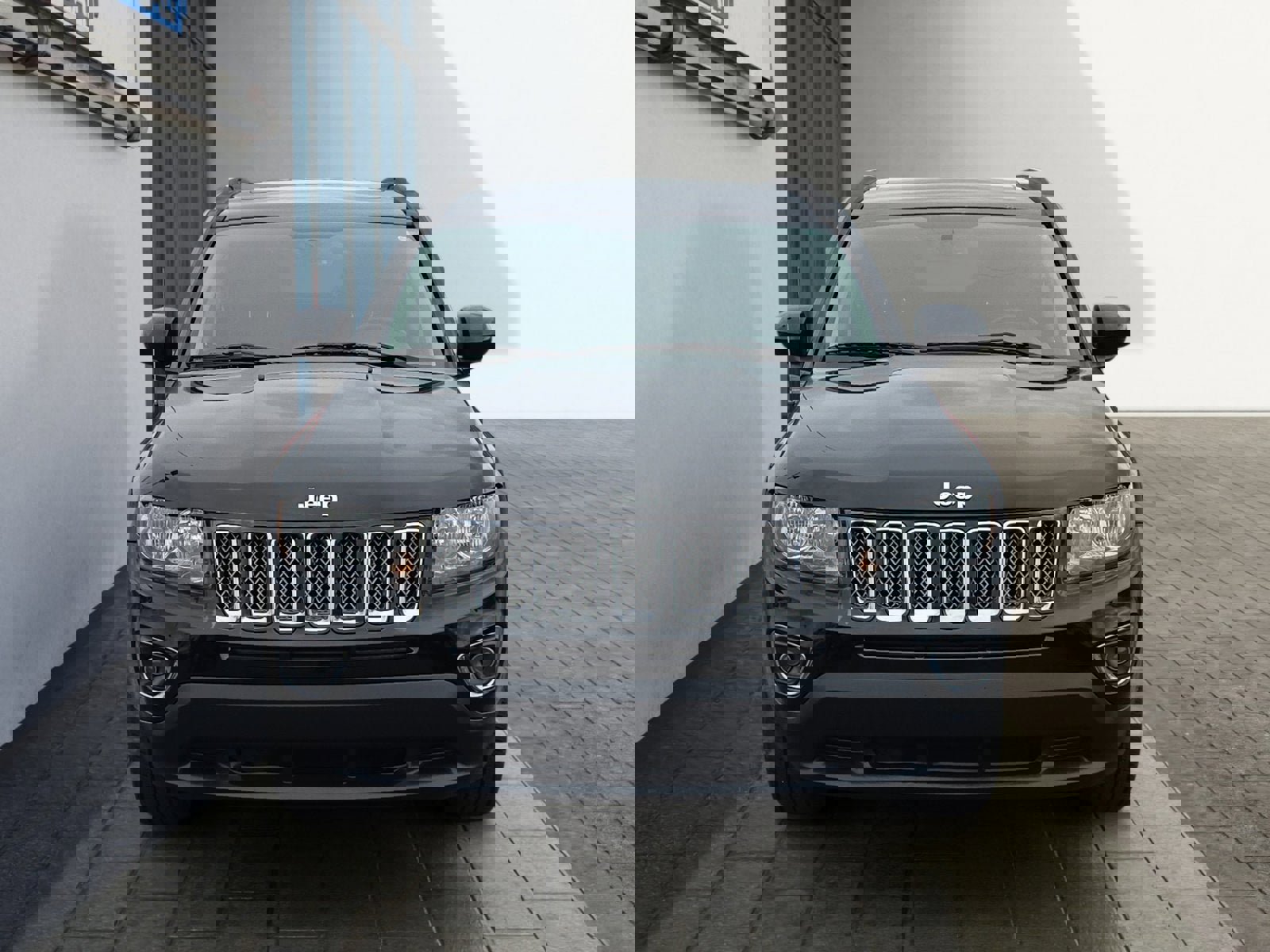 Used 2017 Jeep Compass High Altitude image 8