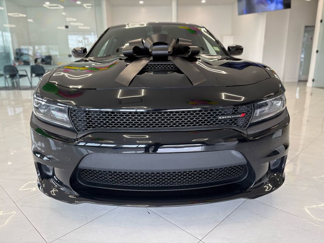 Used 2021 Dodge Charger R/T w/ Driver Convenience Group RWD image 2