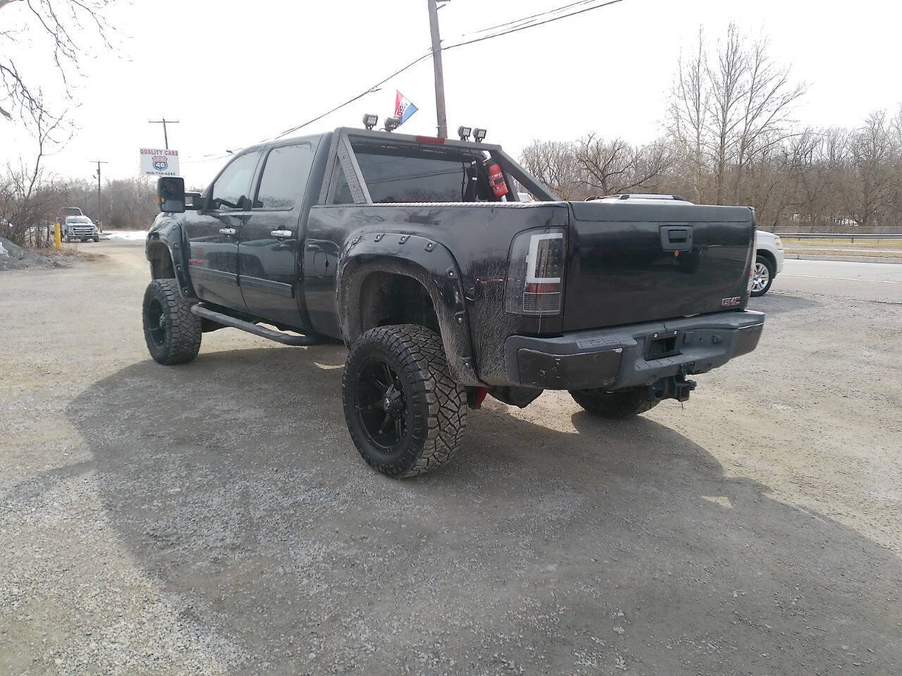 Used 2011 GMC Sierra 2500 SLE w/ SLE Preferred Package image 10