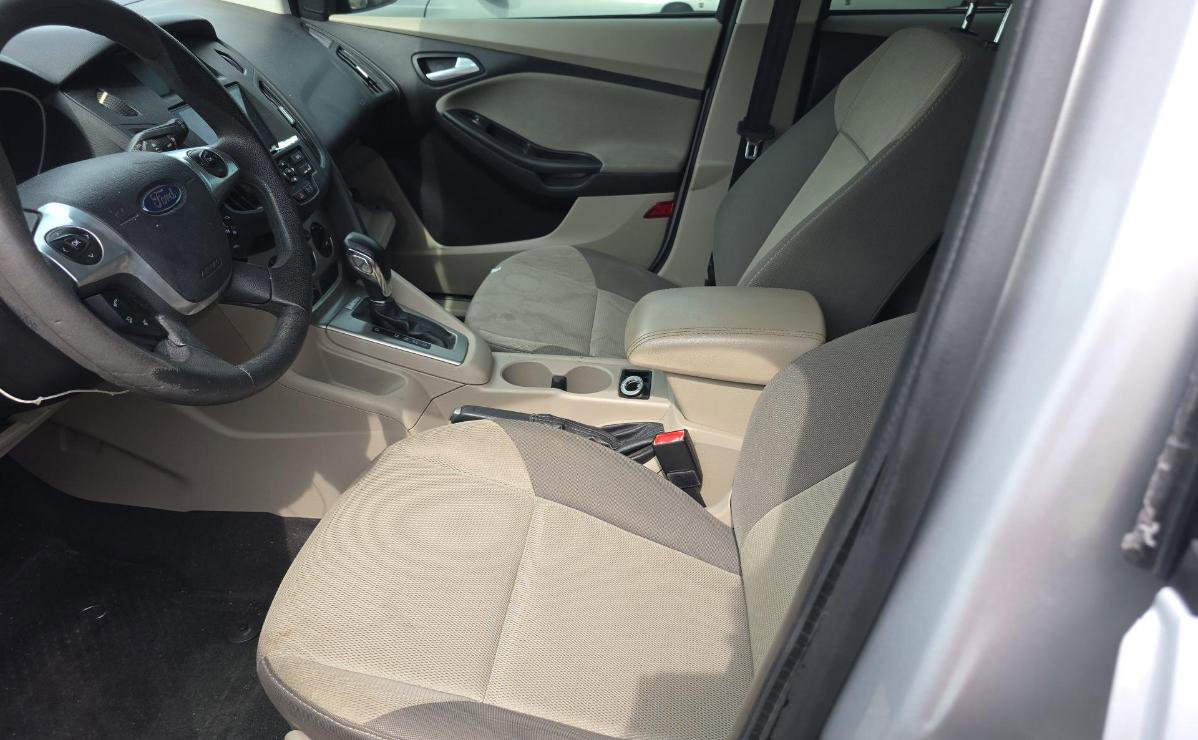 Used 2013 Ford Focus SE FWD image 7
