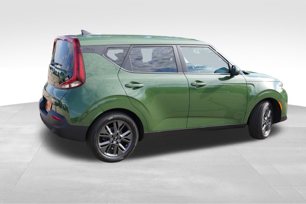 Used 2020 Kia Soul EX FWD image 4