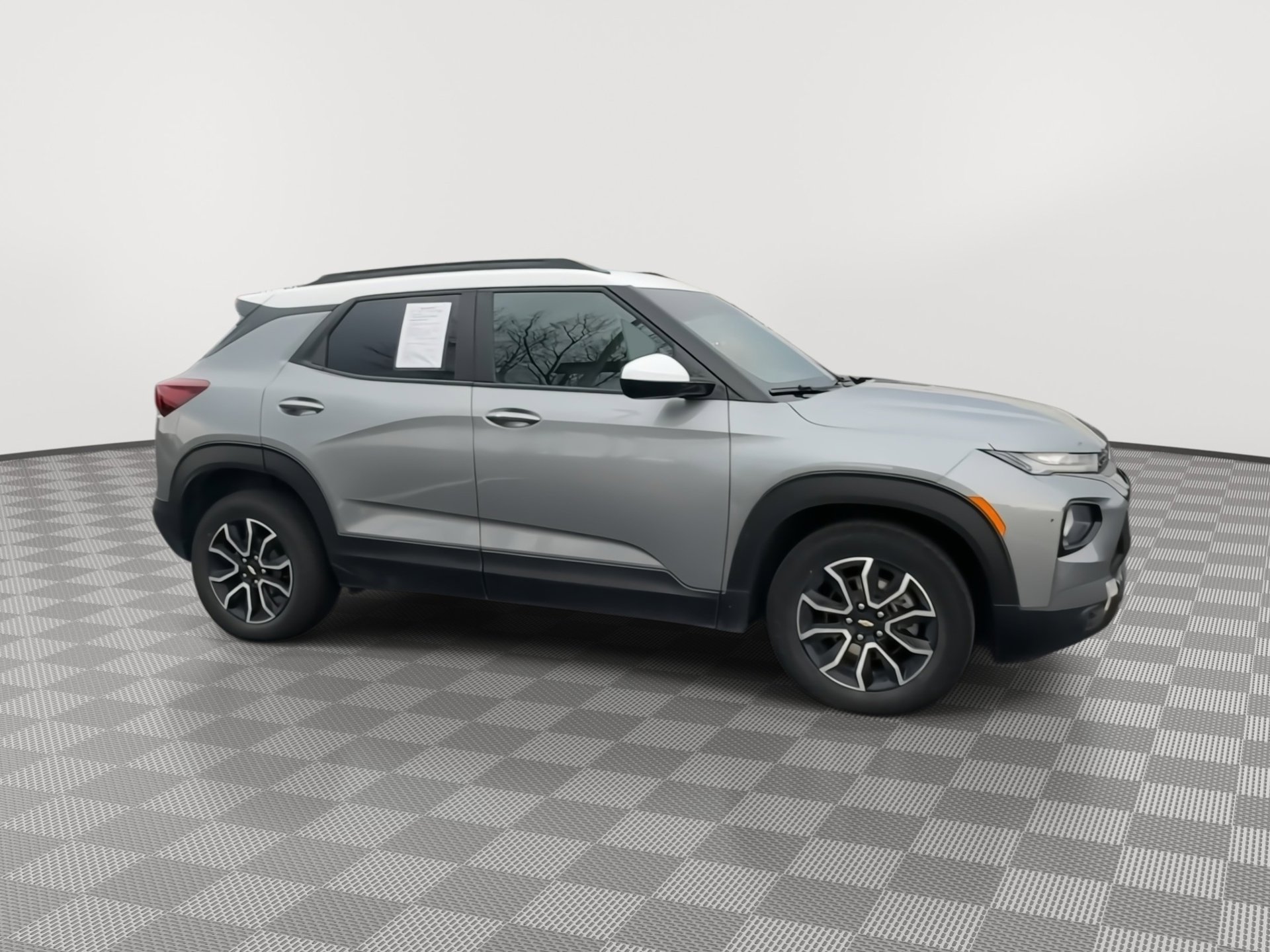 Certified 2023 Chevrolet TrailBlazer ACTIV w/ Convenience Package image 2