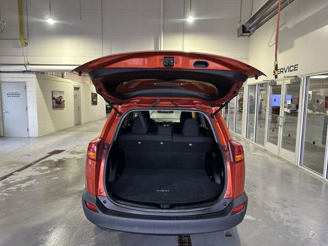 Used 2015 Toyota RAV4 LE image 28