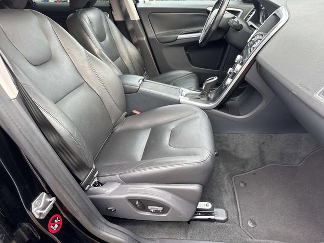 Used 2015 Volvo XC60 T5 image 8