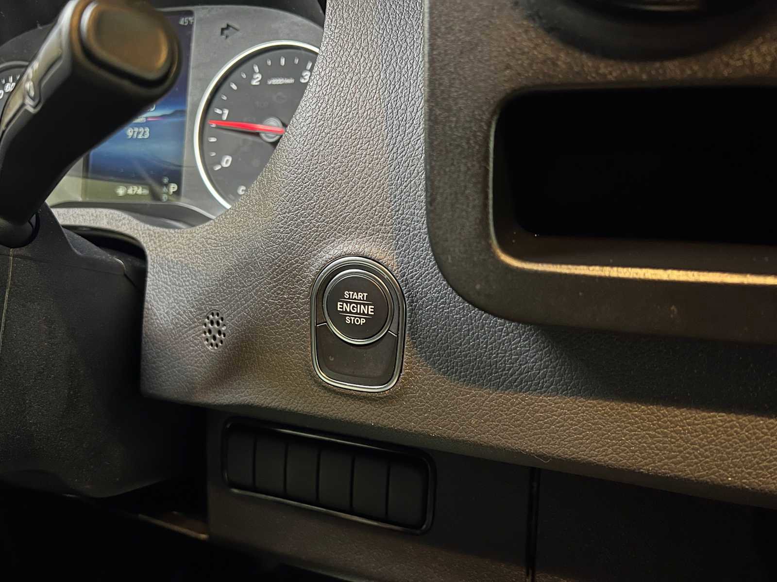 Used 2025 Mercedes-Benz Sprinter 2500 image 26