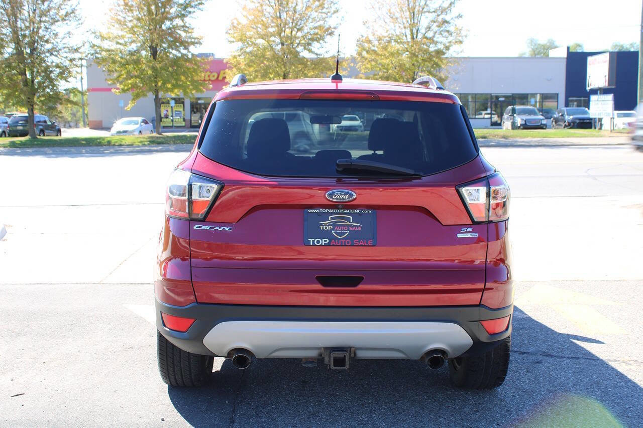 Used 2017 Ford Escape SE image 10