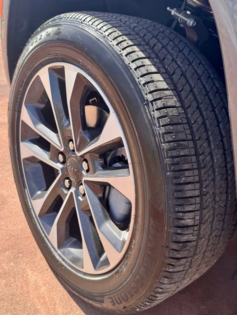 New 2025 Jeep Grand Cherokee Overland w/ Adv Protech Group III image 20