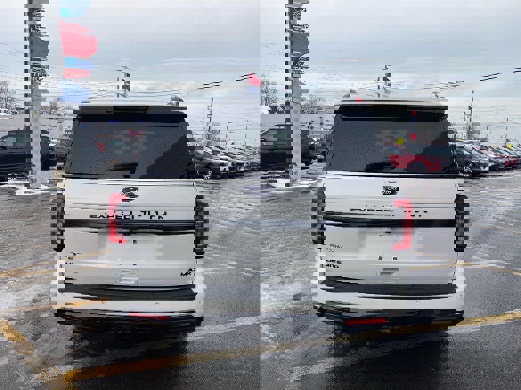 Used 2024 Ford Expedition Max Limited image 4