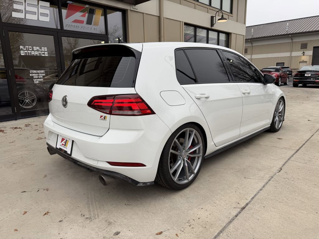 Used 2019 Volkswagen GTI SE w/ SE Experience Package image 9
